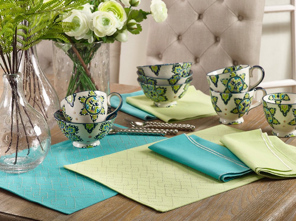 Fennco Styles Maxson Soild Shimmering Border Design Cotton Cloth Napkin and Placemat
