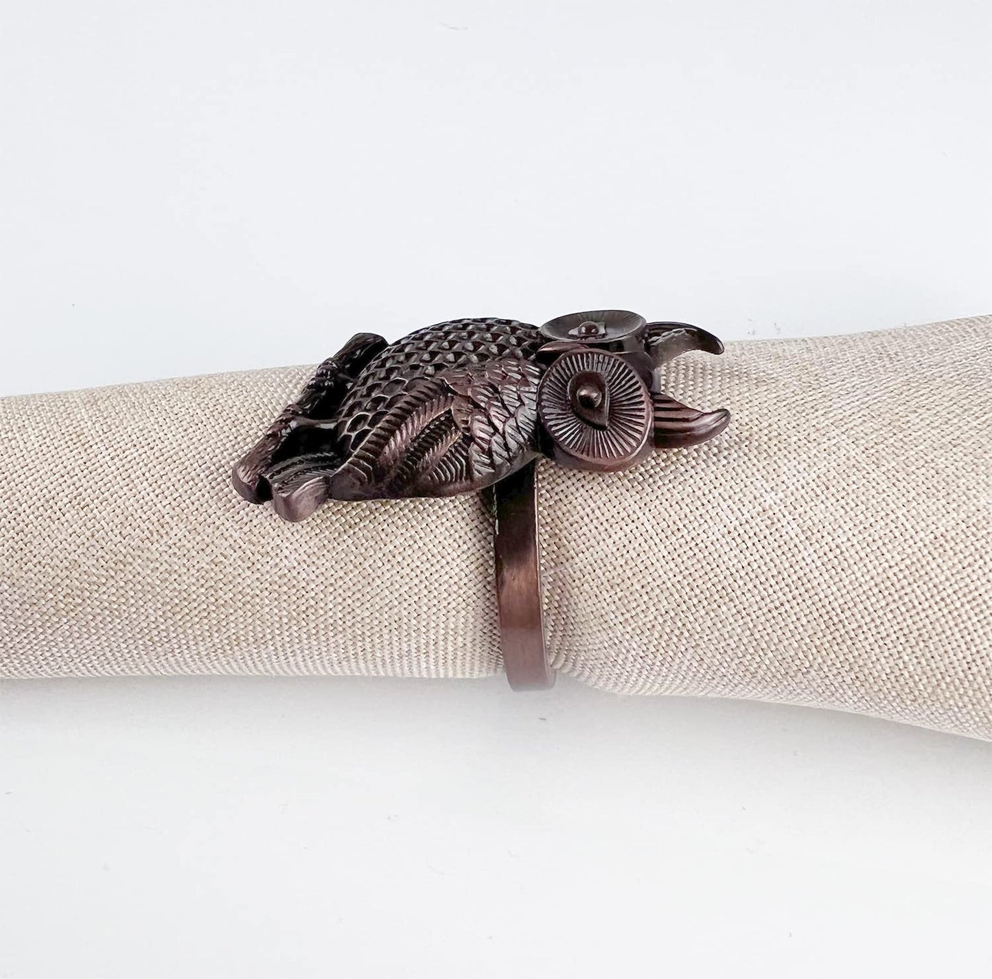 Fennco Styles Perched Owl Metal Napkin Rings, Set of 4 - Animal Napkin Holders for Home Décor, Dining Table, Banquets, Family Gathering and Special Occasions
