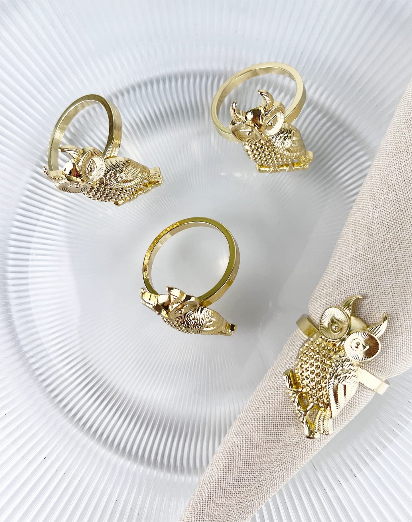 Fennco Styles Perched Owl Metal Napkin Rings, Set of 4 - Animal Napkin Holders for Home Décor, Dining Table, Banquets, Family Gathering and Special Occasions