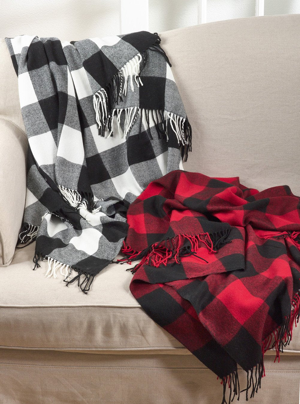 Fennco Styles Classic Buffalo Check Fringe 50 x 60 Inch Throw - Red Throw Blanket for Couch, Living Room, Bedroom, Christmas, Holiday and Home Décor